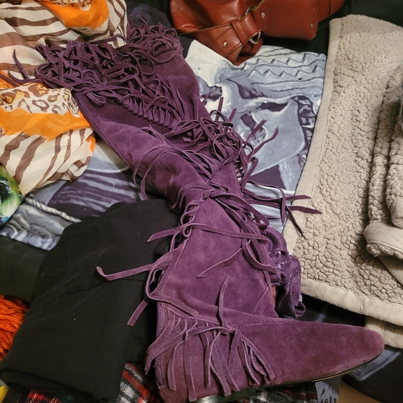 Boots - Picture 1 of 4